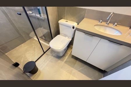 Apartamento à venda com 135m², 3 quartos e 2 vagasBanheiro da Suíte 2