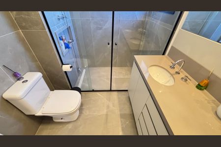 Apartamento à venda com 135m², 3 quartos e 2 vagasBanheiro da Suíte 1