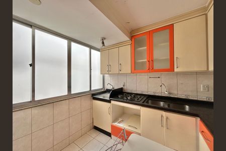 Casa à venda com 84m², 3 quartos e sem vaga Casa à venda com 84m², 3 quartos e sem vagaCozinha