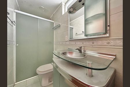Casa à venda com 84m², 3 quartos e sem vaga Casa à venda com 84m², 3 quartos e sem vagaBanheiro