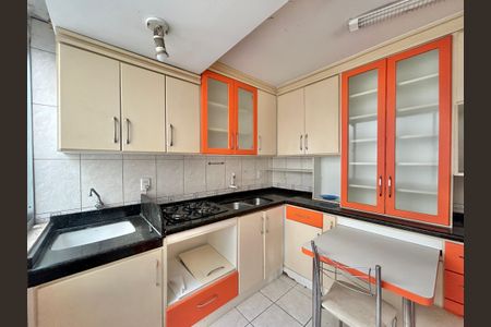 Casa à venda com 84m², 3 quartos e sem vaga Casa à venda com 84m², 3 quartos e sem vagaCozinha