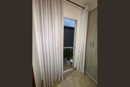 Casa de condomínio à venda com 62m², 2 quartos e 1 vaga Casa de condomínio à venda com 62m², 2 quartos e 1 vagaQuarto