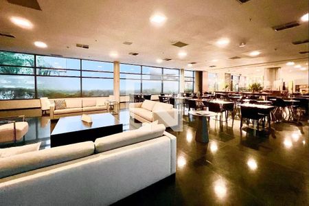 Studio à venda com 62m², 1 quarto e 2 vagasÁrea comum - Salão de festas