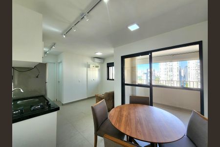 Sala de apartamento para alugar com 1 quarto, 40m² em Vila Olímpia, São Paulo