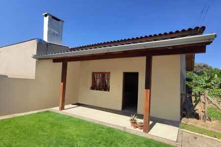 Casa à venda com 68m², 1 quarto e 1 vaga Casa à venda com 68m², 1 quarto e 1 vagaFachada