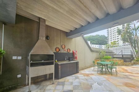 Apartamento para alugar com 100m², 2 quartos e 1 vagaÁrea de Lazer