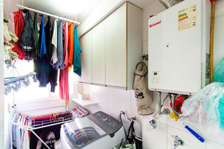 Apartamento à venda com 86m², 3 quartos e 2 vagas Apartamento à venda com 86m², 3 quartos e 2 vagasÁrea de Serviço