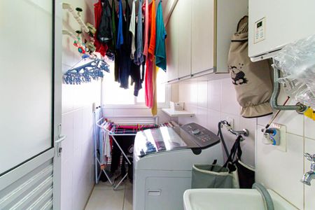 Apartamento à venda com 86m², 3 quartos e 2 vagas Apartamento à venda com 86m², 3 quartos e 2 vagasÁrea de Serviço