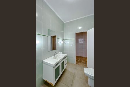 Casa para alugar com 180m², 2 quartos e 1 vagaBanheiro