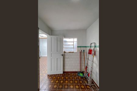 Casa para alugar com 180m², 2 quartos e 1 vagaÁrea de Serviço