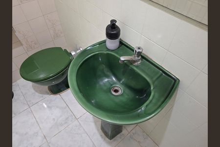 Casa à venda com 116m², 3 quartos e 2 vagas Casa à venda com 116m², 3 quartos e 2 vagasLavabo