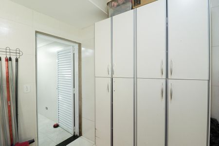 Casa à venda com 217m², 2 quartos e 5 vagas Casa à venda com 217m², 2 quartos e 5 vagasÁrea de Serviço e Churrasqueira