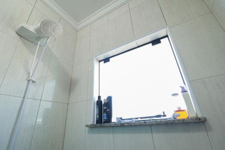 Casa à venda com 217m², 2 quartos e 5 vagas Casa à venda com 217m², 2 quartos e 5 vagasBanheiro da Suíte 2