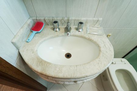 Casa à venda com 217m², 2 quartos e 5 vagas Casa à venda com 217m², 2 quartos e 5 vagasBanheiro da Suíte 2