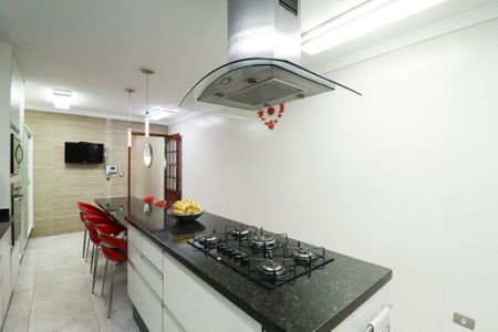 Casa à venda com 217m², 2 quartos e 5 vagas Casa à venda com 217m², 2 quartos e 5 vagasCozinha