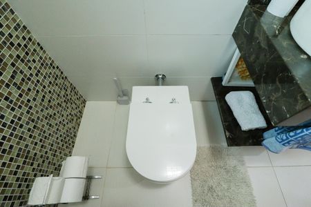 Casa à venda com 217m², 2 quartos e 5 vagas Casa à venda com 217m², 2 quartos e 5 vagasLavabo