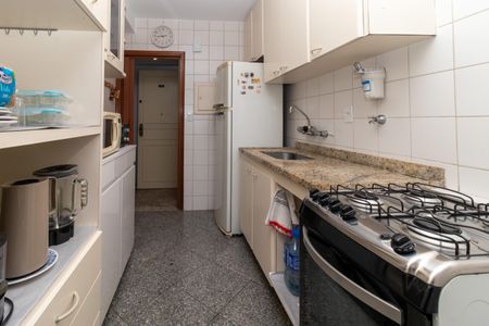 Apartamento à venda com 60m², 2 quartos e 1 vaga Apartamento à venda com 60m², 2 quartos e 1 vagaCozinha