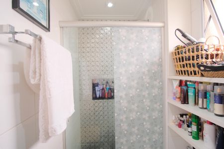 Apartamento à venda com 106m², 2 quartos e 2 vagasBanheiro da Suíte 1