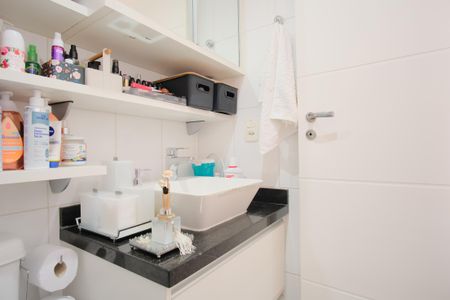 Apartamento à venda com 106m², 2 quartos e 2 vagasBanheiro da Suíte 1