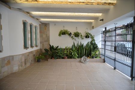 Casa à venda com 240m², 3 quartos e 2 vagasGaragem