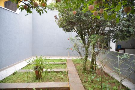 Casa à venda com 240m², 3 quartos e 2 vagasQuintal