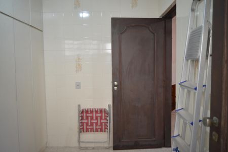 Casa à venda com 240m², 3 quartos e 2 vagasÁrea de Serviço