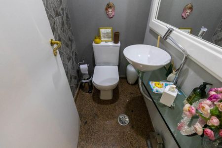 Apartamento à venda com 200m², 3 quartos e 3 vagas Apartamento à venda com 200m², 3 quartos e 3 vagasLavabo