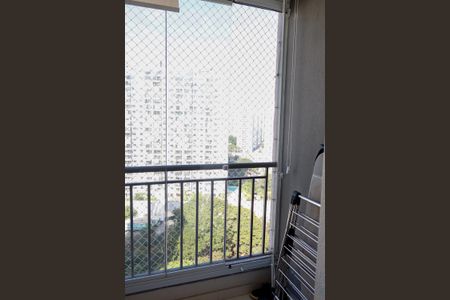 Sacada de apartamento à venda com 2 quartos, 57m² em Continental, Osasco
