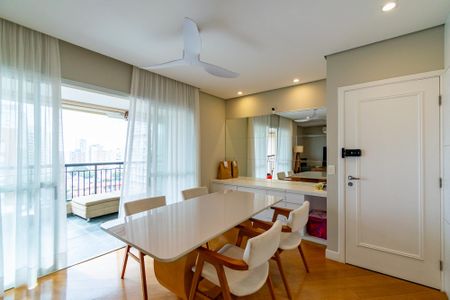 Apartamento à venda com 112m², 3 quartos e 3 vagas Apartamento à venda com 112m², 3 quartos e 3 vagasSala