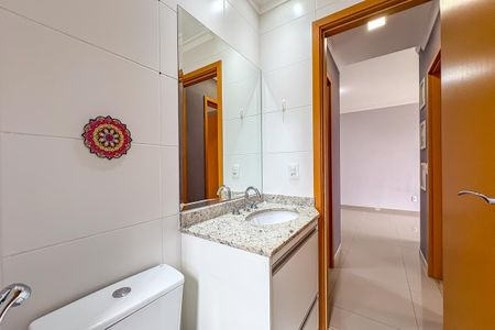 Apartamento à venda com 69m², 2 quartos e 2 vagas Apartamento à venda com 69m², 2 quartos e 2 vagasBanheiro Social