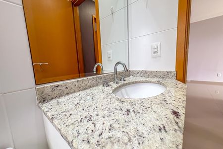 Apartamento à venda com 69m², 2 quartos e 2 vagas Apartamento à venda com 69m², 2 quartos e 2 vagasBanheiro Social