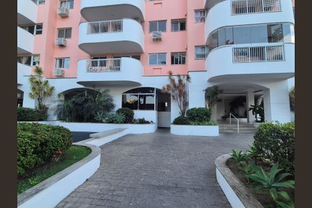 Apartamento à venda com 92m², 3 quartos e 2 vagas Apartamento à venda com 92m², 3 quartos e 2 vagasEntrada