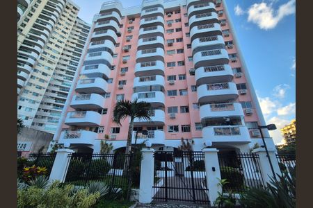 Apartamento à venda com 92m², 3 quartos e 2 vagas Apartamento à venda com 92m², 3 quartos e 2 vagasFachada