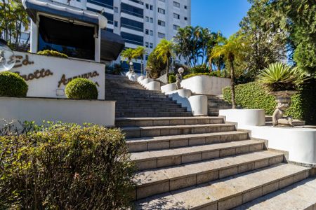 Apartamento à venda com 186m², 4 quartos e 3 vagas Apartamento à venda com 186m², 4 quartos e 3 vagasÁrea comum