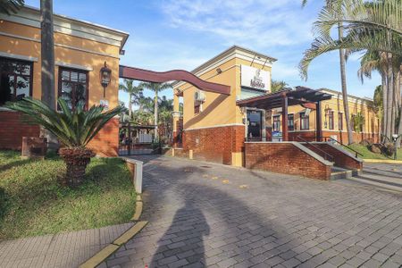 Casa de condomínio à venda com 220m², 3 quartos e sem vagaFachada e portaria