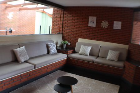 Apartamento à venda com 60m², 2 quartos e 1 vaga Apartamento à venda com 60m², 2 quartos e 1 vagaHall de entrada