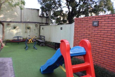 Apartamento à venda com 60m², 2 quartos e 1 vaga Apartamento à venda com 60m², 2 quartos e 1 vagaÁrea comum - Playground