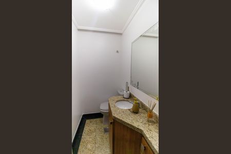 Apartamento à venda com 160m², 4 quartos e 2 vagas Apartamento à venda com 160m², 4 quartos e 2 vagasLavabo