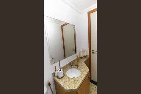 Apartamento à venda com 160m², 4 quartos e 2 vagas Apartamento à venda com 160m², 4 quartos e 2 vagasLavabo