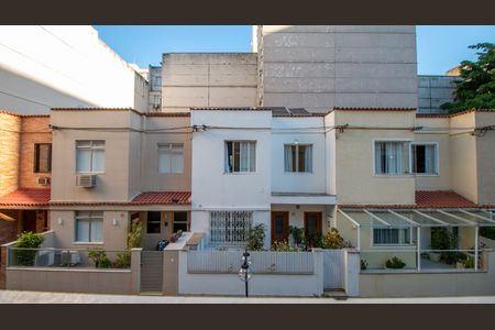 Casa à venda com 160m², 4 quartos e sem vaga Casa à venda com 160m², 4 quartos e sem vagaVista da Suíte