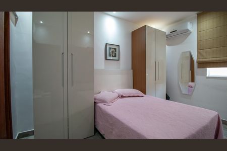 Casa à venda com 160m², 4 quartos e sem vaga Casa à venda com 160m², 4 quartos e sem vagaSuíte