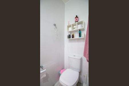 Casa à venda com 160m², 4 quartos e sem vaga Casa à venda com 160m², 4 quartos e sem vagaBanheiro da Suíte