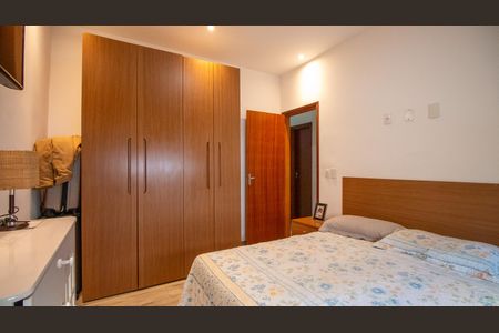 Casa à venda com 160m², 4 quartos e sem vaga Casa à venda com 160m², 4 quartos e sem vagaQuarto 2