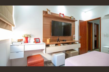 Casa à venda com 160m², 4 quartos e sem vaga Casa à venda com 160m², 4 quartos e sem vagaSuíte