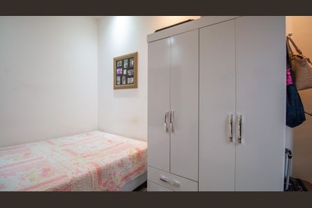 Casa à venda com 160m², 4 quartos e sem vaga Casa à venda com 160m², 4 quartos e sem vagaQuarto 4