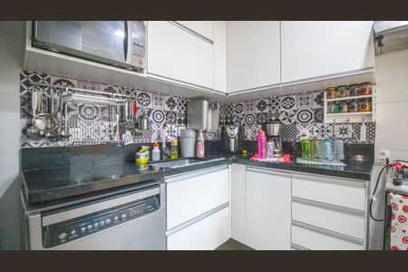 Casa à venda com 160m², 4 quartos e sem vaga Casa à venda com 160m², 4 quartos e sem vagaCozinha