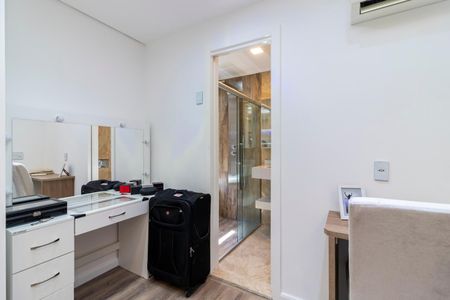 Apartamento à venda com 70m², 2 quartos e 1 vaga Apartamento à venda com 70m², 2 quartos e 1 vagaSuíte