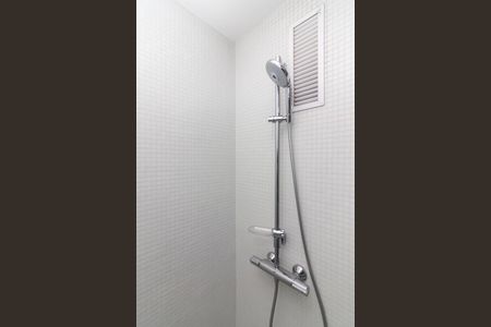 Apartamento à venda com 70m², 2 quartos e 1 vaga Apartamento à venda com 70m², 2 quartos e 1 vagaBanheiro Social