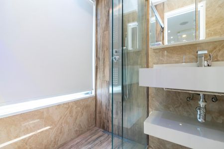 Apartamento à venda com 70m², 2 quartos e 1 vaga Apartamento à venda com 70m², 2 quartos e 1 vagaBanheiro da Suíte