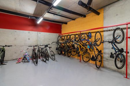 Apartamento à venda com 70m², 2 quartos e 1 vaga Apartamento à venda com 70m², 2 quartos e 1 vagaÁrea comum - Bicicletaria